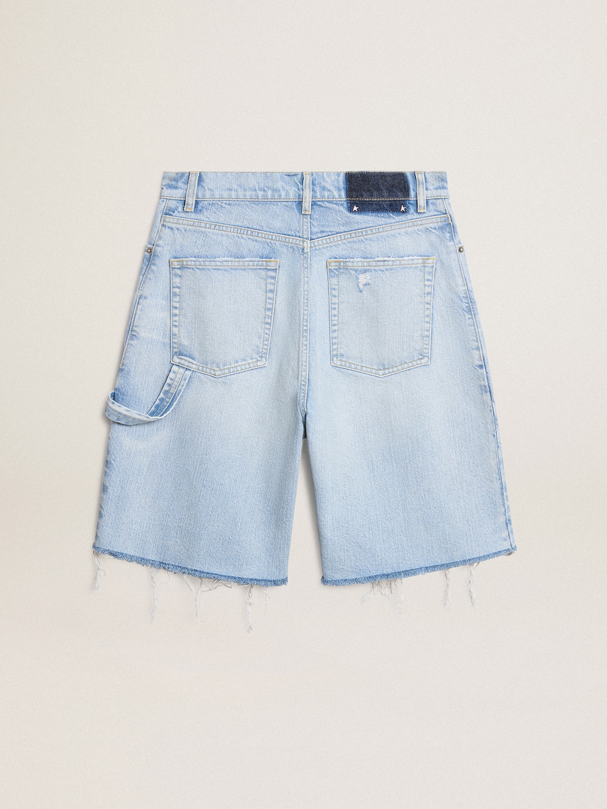 Women's Bermuda shorts in lived-in effect denim