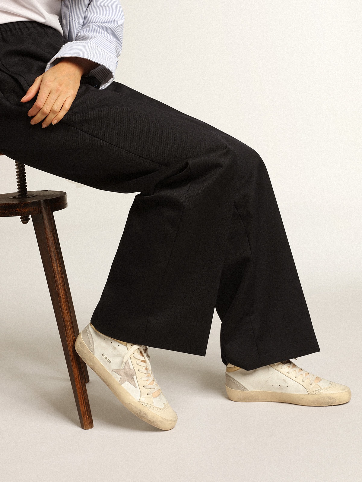 Women's Mid Star with star in light gray suede and gold flash