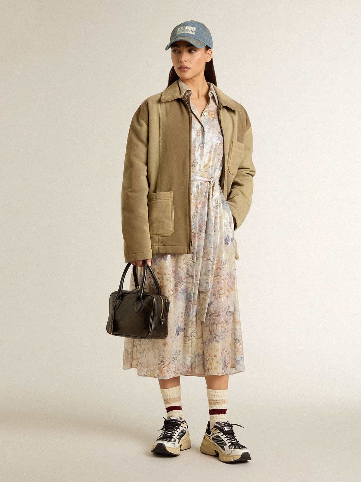 Unisex padded jacket in shades of khaki