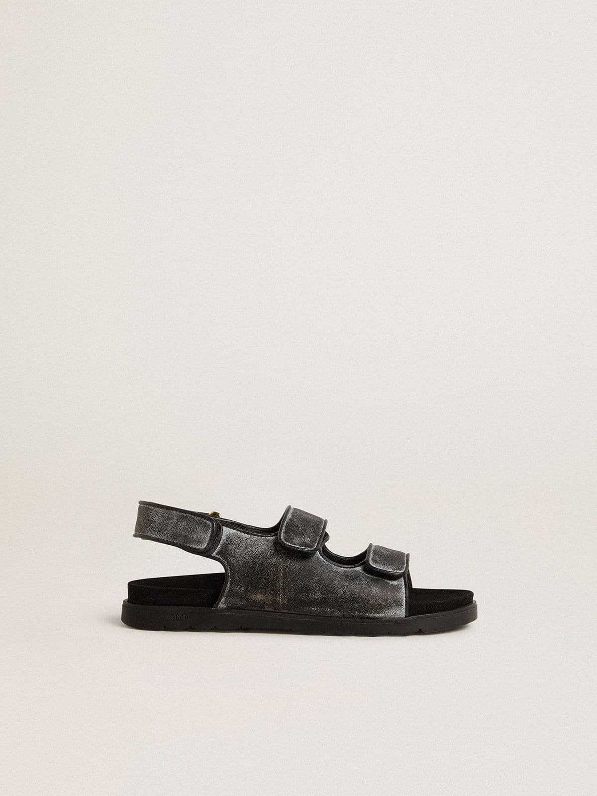Noa Young sandals in distressed black leather
