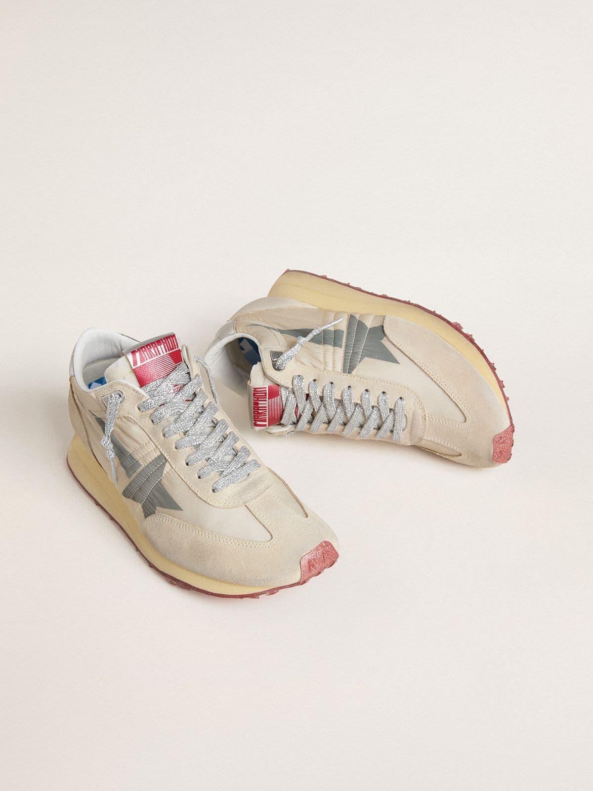Women’s Marathon with beige nylon upper and gray star