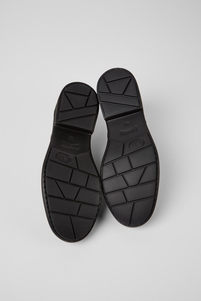 Neuman Classic men's black shoe