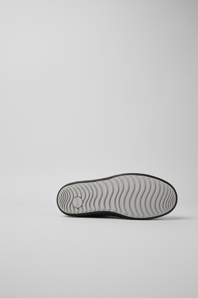 Chasis Black Leather Shoes for Men.