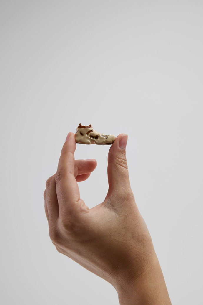Miniature Tossu Sculpture Ceramic shoe