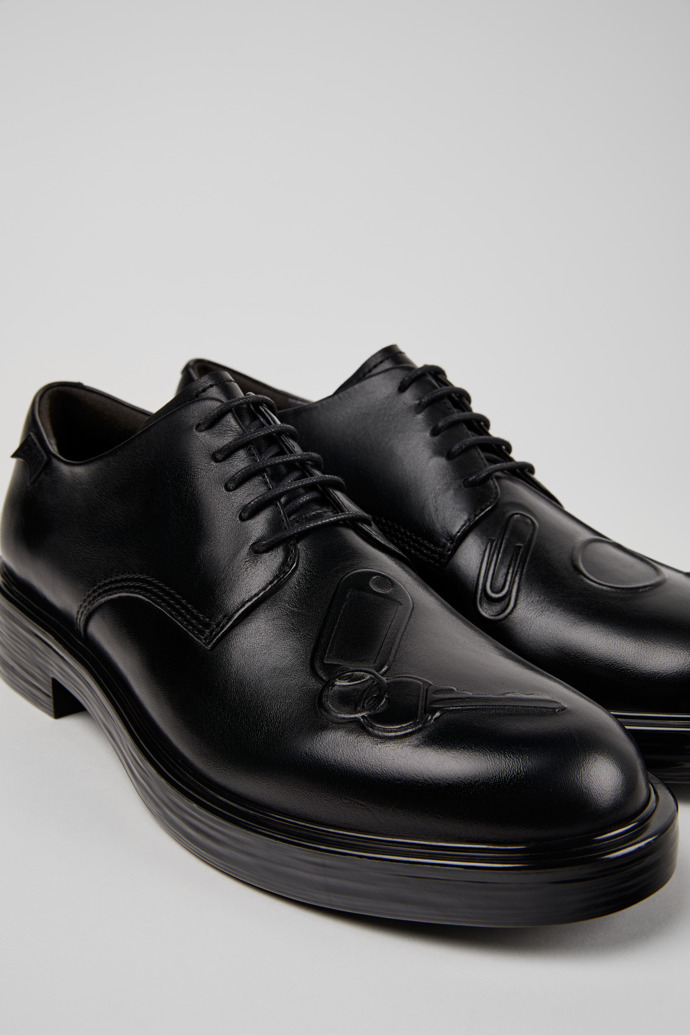 Twins Black Leather Shoes for Men.