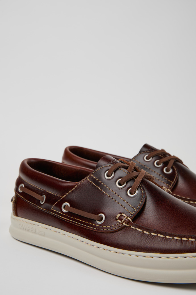 Runner Brown Leather Moccasins for Men.