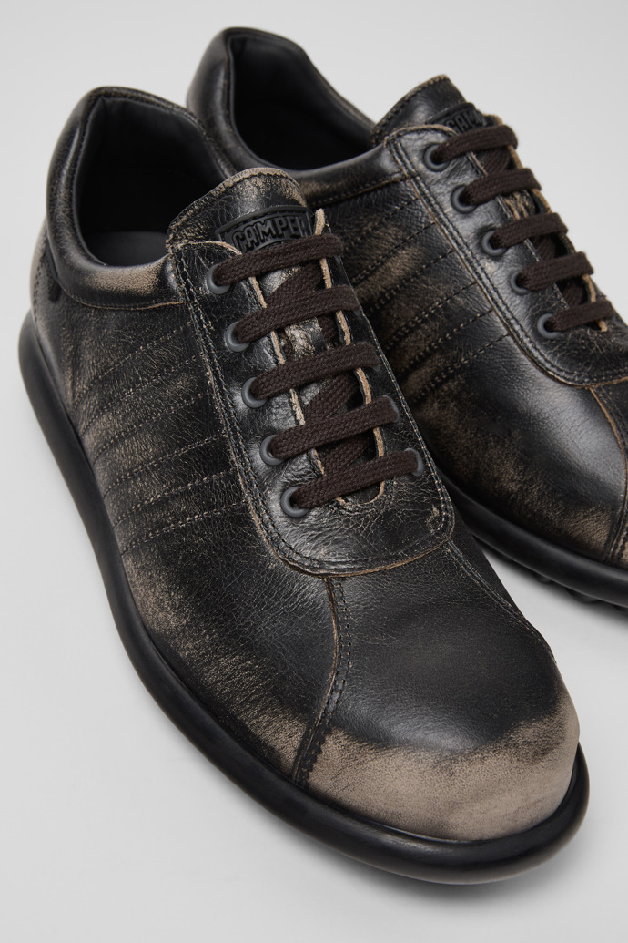 Pelotas Gray Vegetable Tanned Leather Shoes for Women.