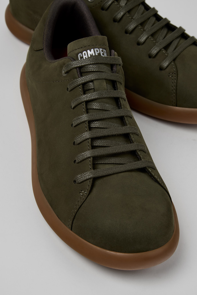 Pelotas Soller Green Nubuck Sneakers for Men.