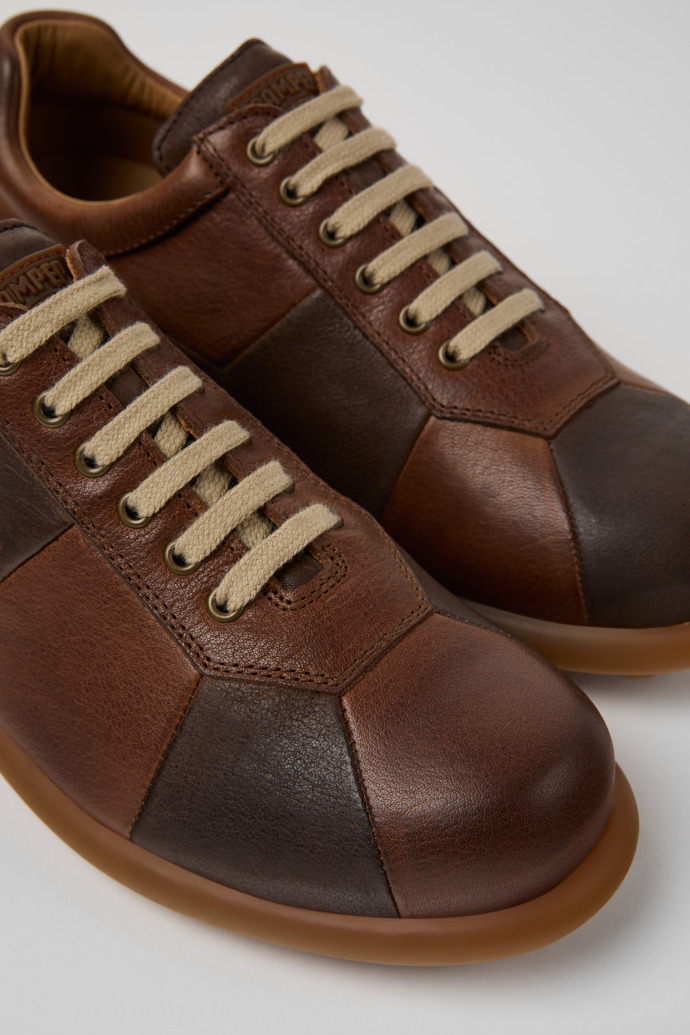 Twins Brown Leather Shoes for Women.