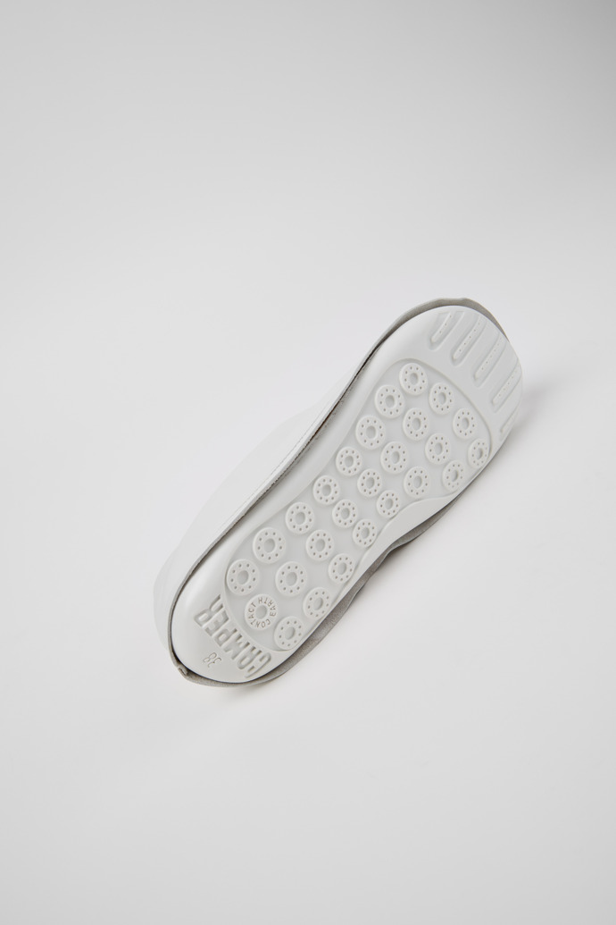 Camper x ISSEY MIYAKE - Peu Form White Leather Shoes for Women.