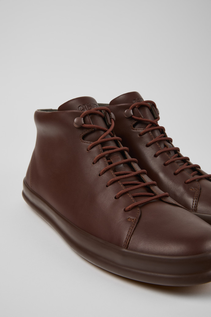 Chasis Sport Brown Leather Ankle Boots for Men.