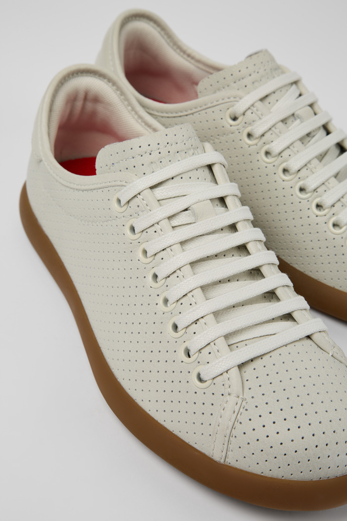 Pelotas Soller White Leather Sneakers for Women.