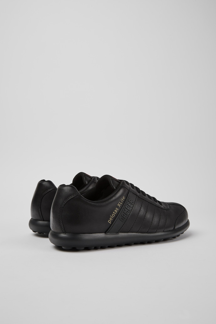 Pelotas XLite Black Leather Shoes for Men.