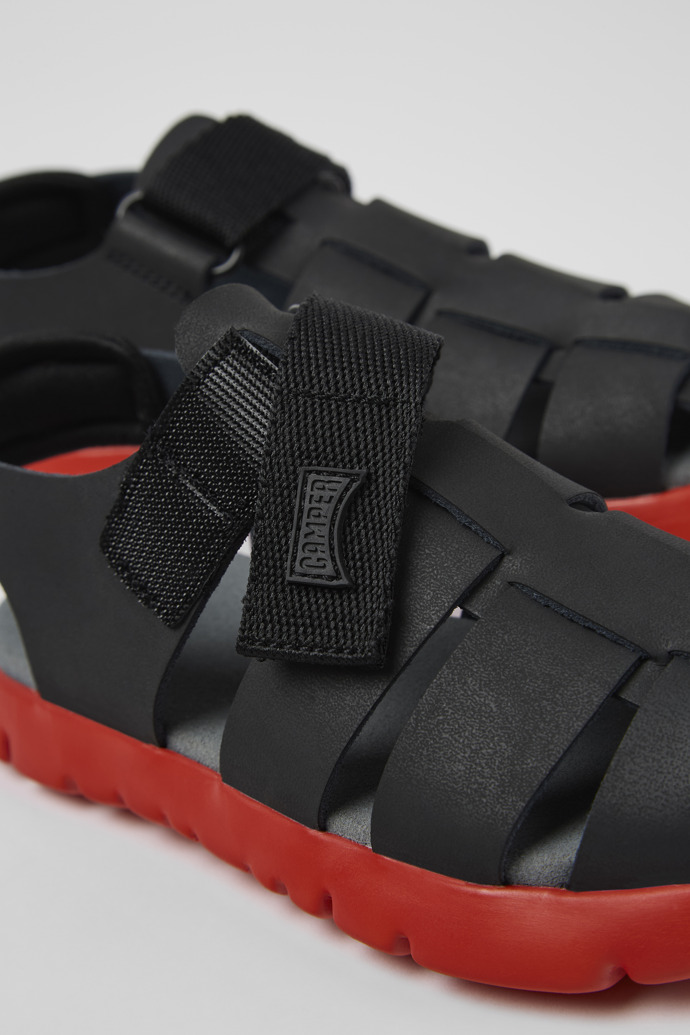 Oruga Black Leather/Textile Sandal