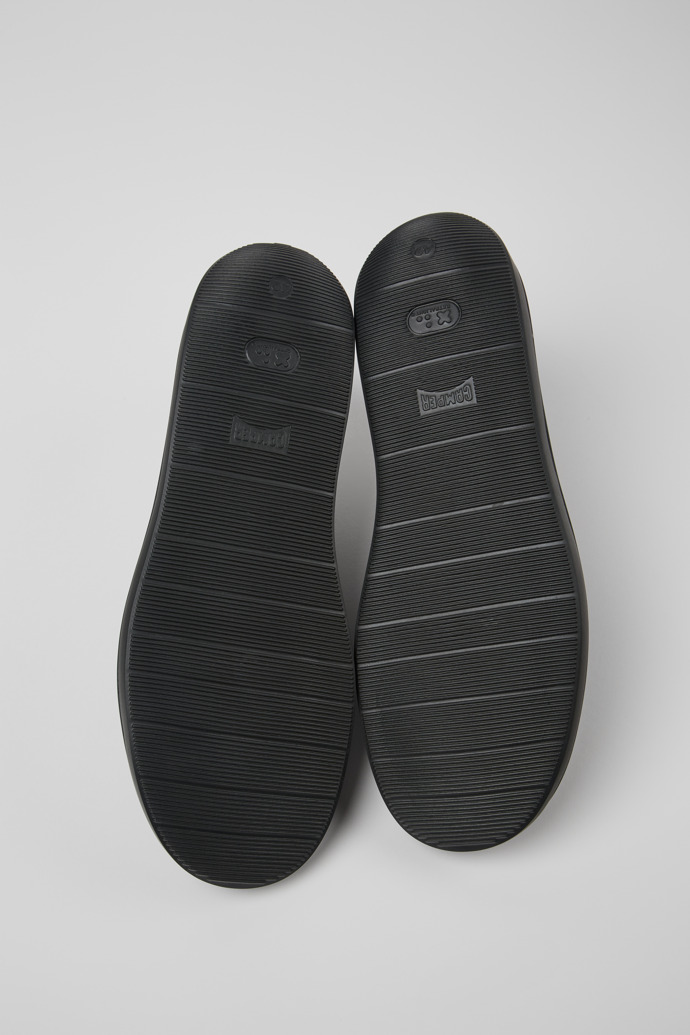 Wagon Black Leather Ankle Boots for Men.