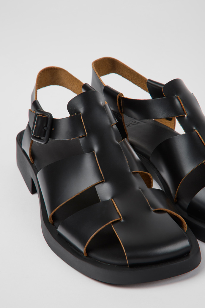 Dana Black Leather Sandals for Women.