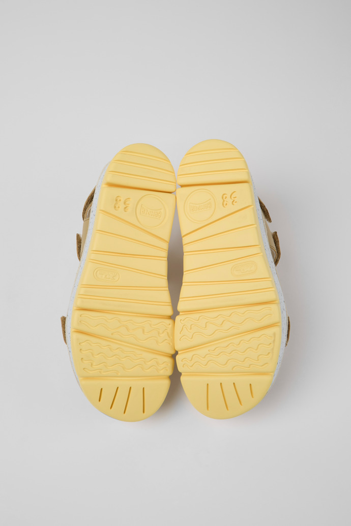 Oruga Up Beige leather sandals for women