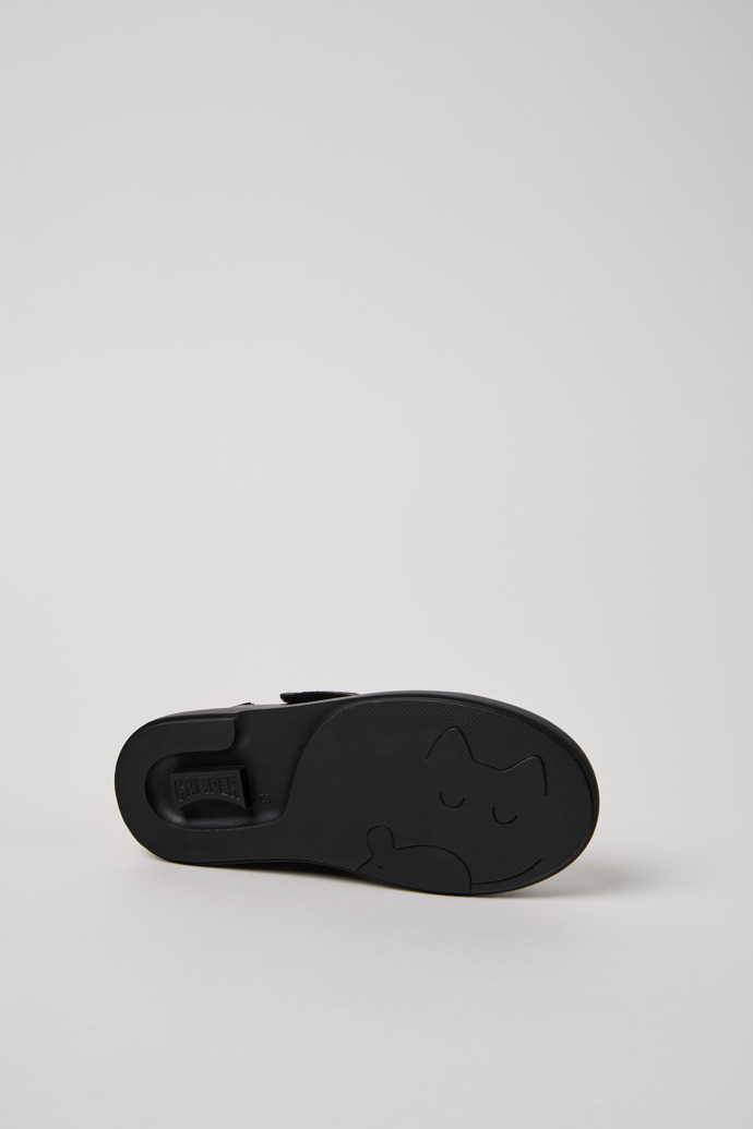 Duet Black Leather Ballerinas for Kids.