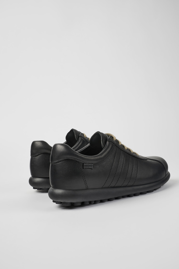 Pelotas Black Vegetable Tanned Leather Shoes for Women.