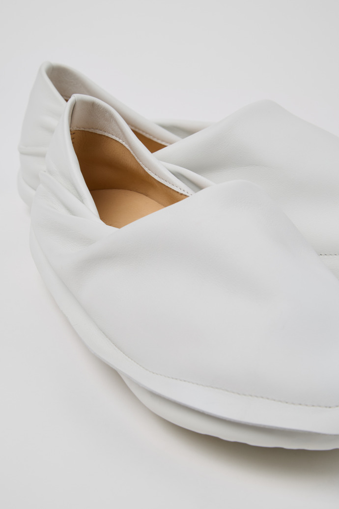 Camper x ISSEY MIYAKE - Peu Form White Leather Men's Shoes.