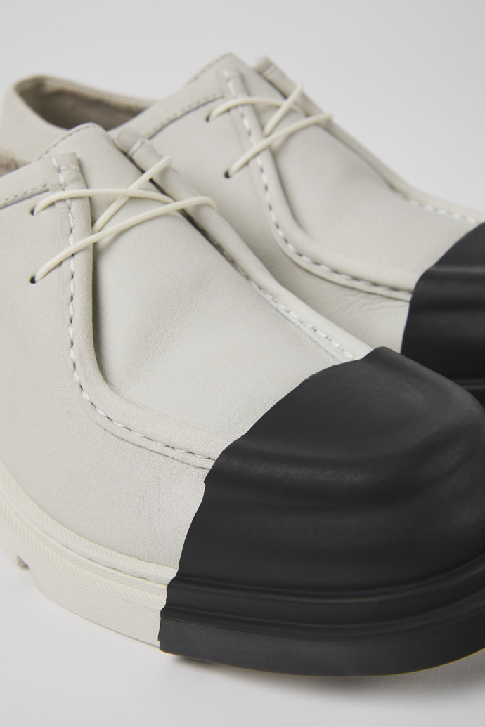 Junction White non-dyed leather shoes for women