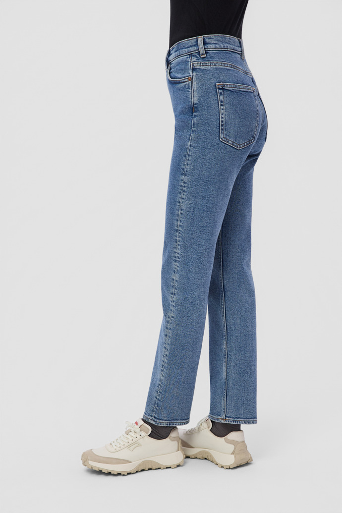 Drift Trail White and Gray Recycled PET and Leather Sneakers for Women.