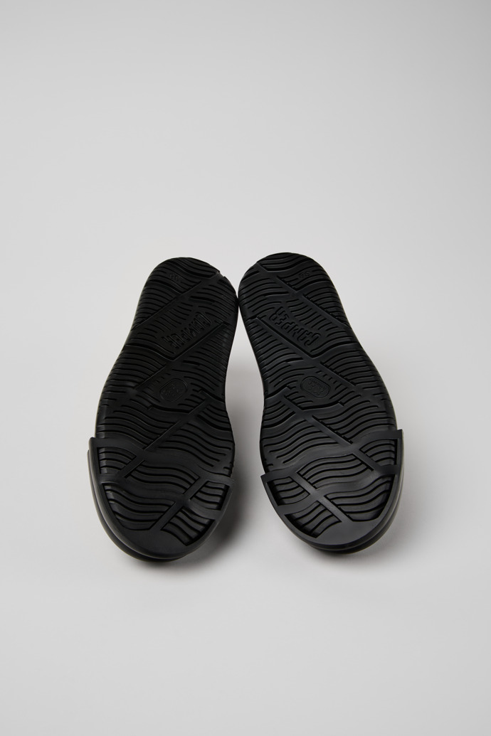 Junction Runner Black Leather Sneakers for Women.