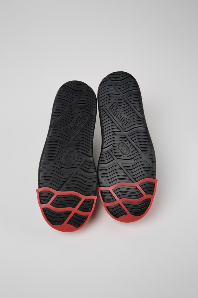 Junction Runner Black Leather Sneakers for Men.