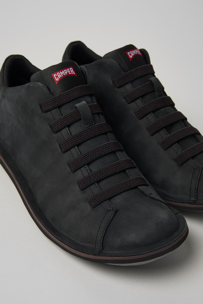 Beetle Black leather sneakers