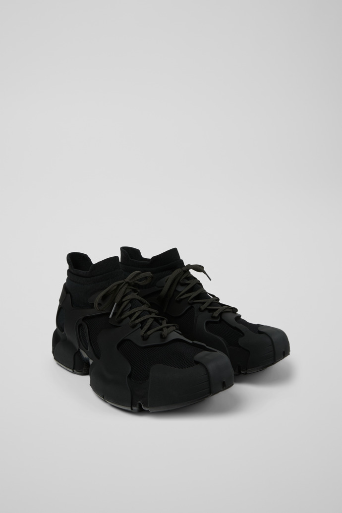 TOSSU Black Caged Sneakers