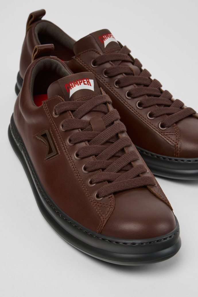 Runner Brown Leather Sneakers for Men.