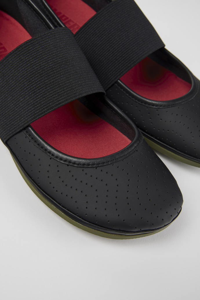 Right Black Leather Mary Jane for Women