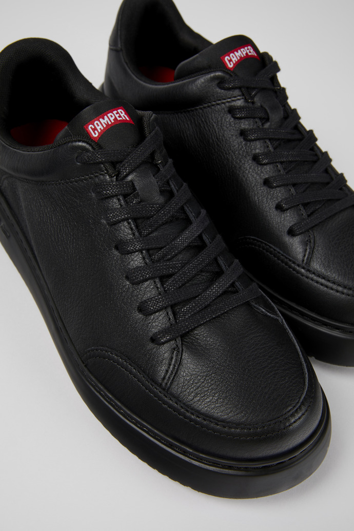 Runner K21 Black Leather Sneakers for Men.