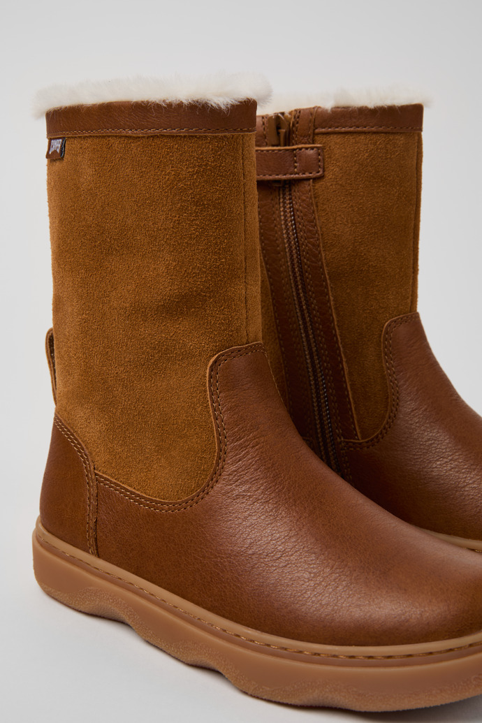 Kiddo Brown Leather and Nubuck Mid Boots for Kids.