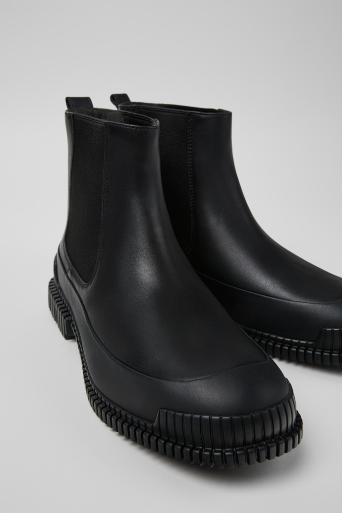 Pix Black Leather Ankle Boots for Men.