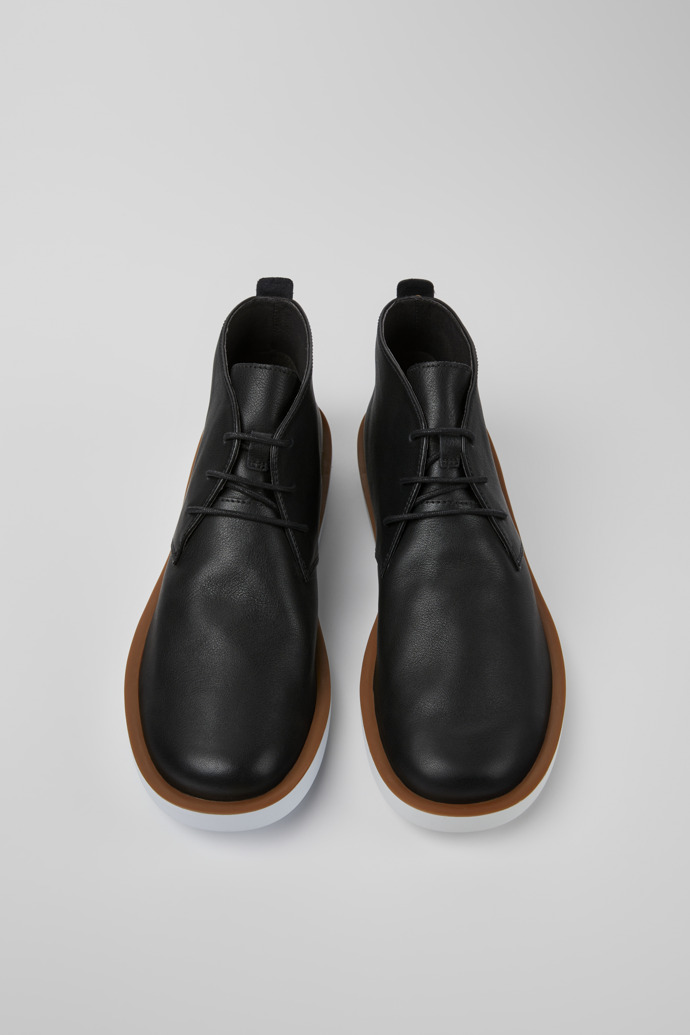 Wagon Black leather men's shoes