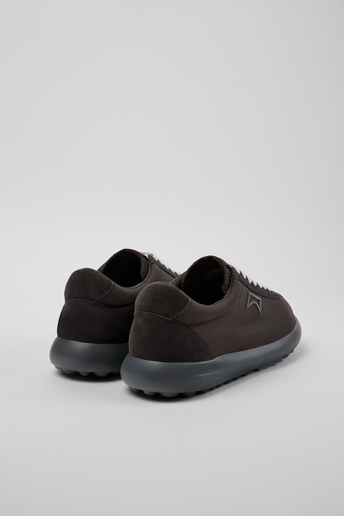 Pelotas XLite Gray Recycled PET and Nubuck Sneakers for Men.