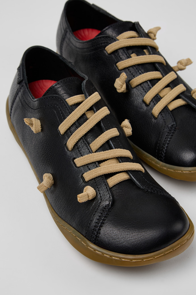 Twins Black Leather Women's Shoe.