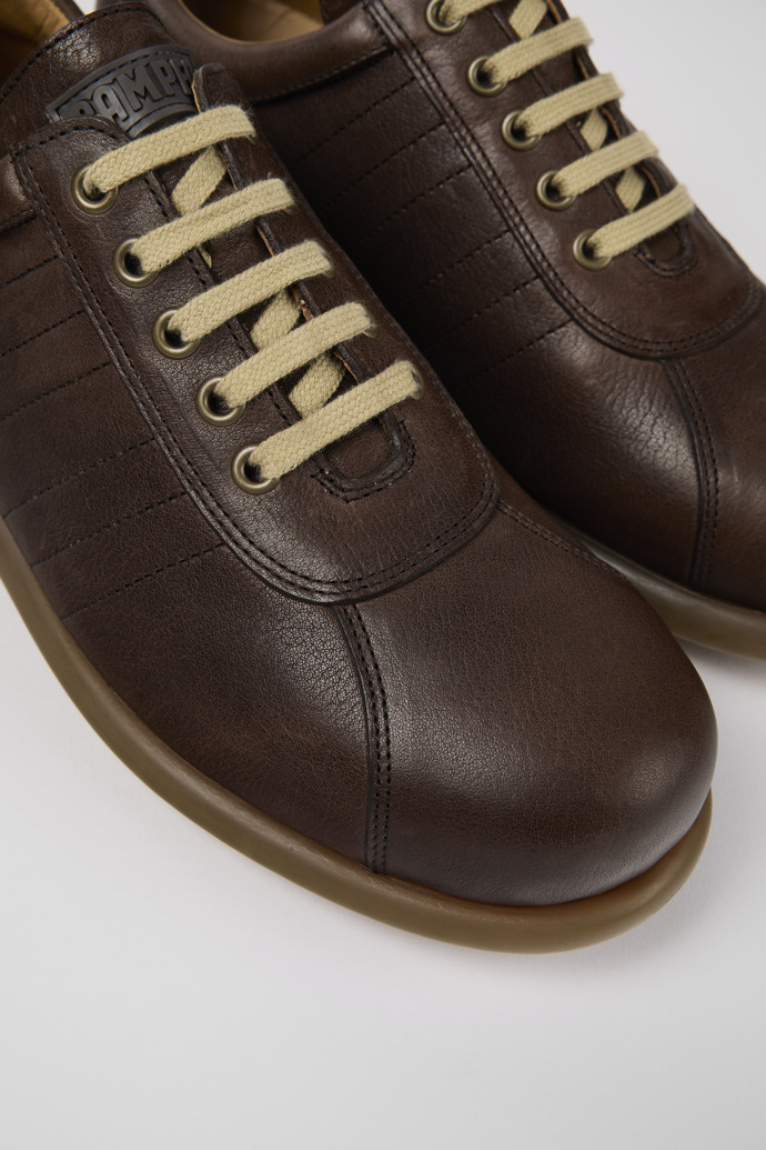 Pelotas Brown Leather Shoes for Men.