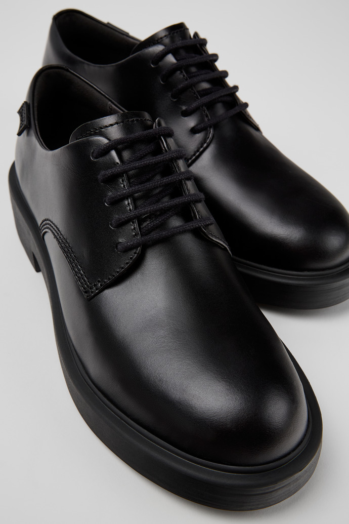 Dean Black Leather Shoes for Women.