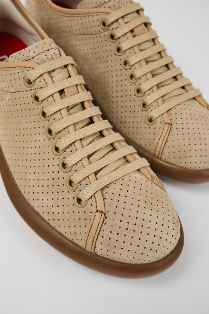 Pelotas Soller Beige Nubuck and Leather Sneakers for Women.