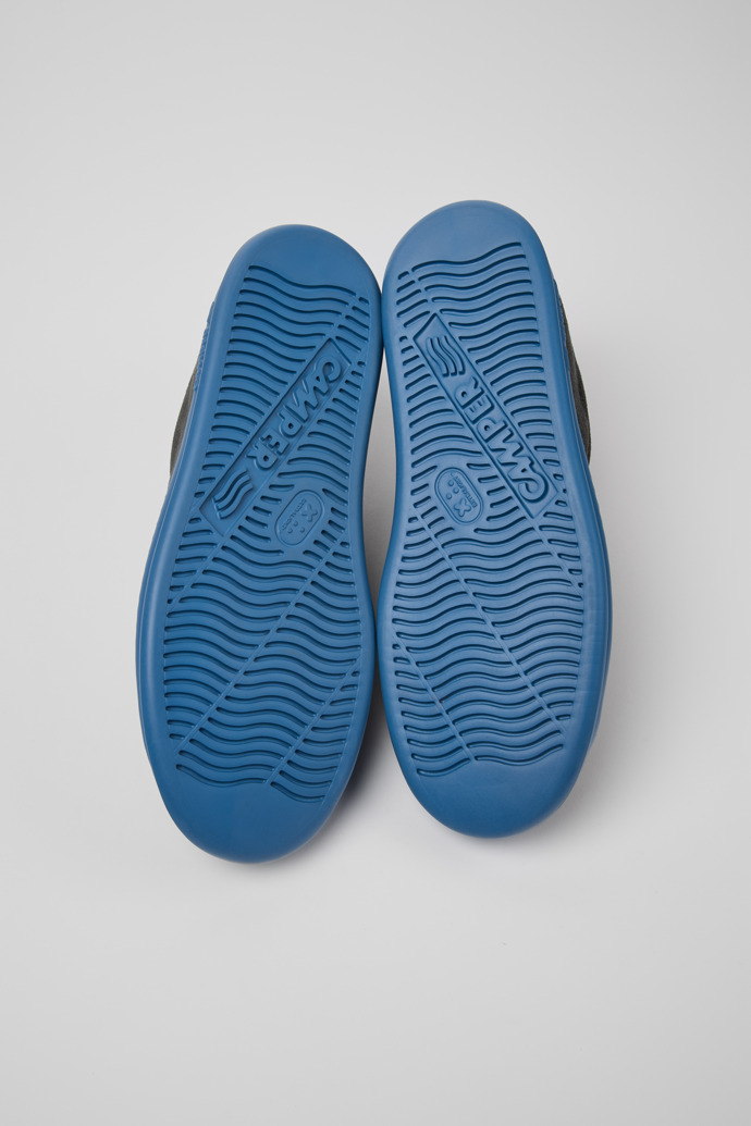 Runner Gray Nubuck Sneakers for Men.