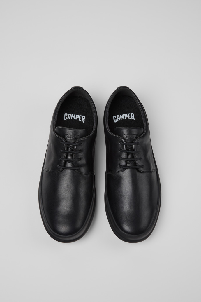 Chasis Black Leather Shoes for Men.