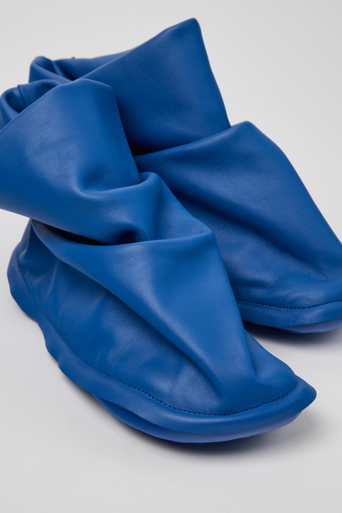 Camper x ISSEY MIYAKE - Peu Form Blue Leather Ankle Boots for Women.