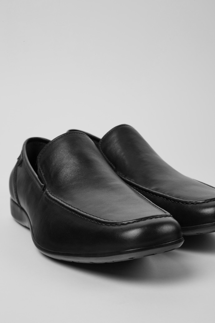 Mauro Black Leather Moccasins for Men.