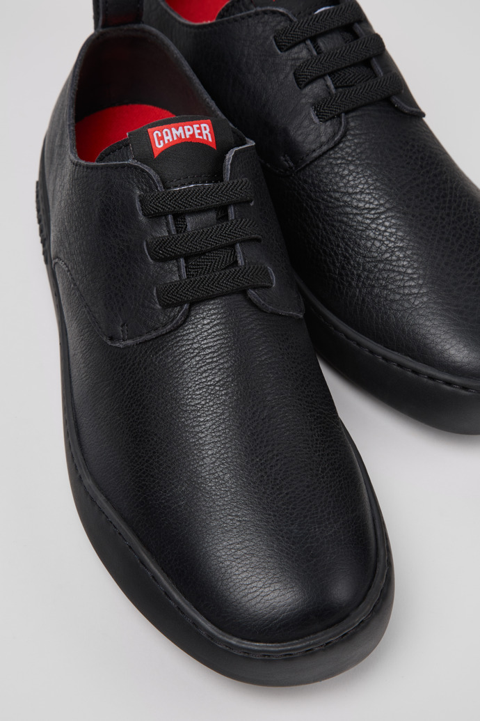 Peu Touring Black Leather Shoes for Men.