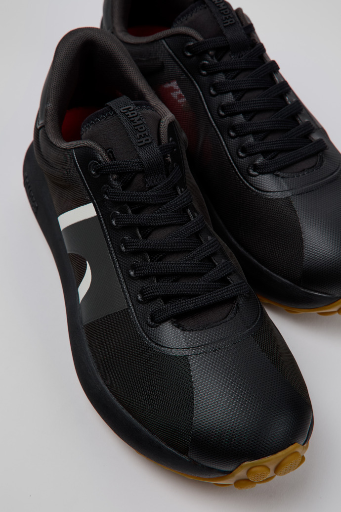 Pelotas Athens Multicolor Stitch-Free Sneakers for Men.