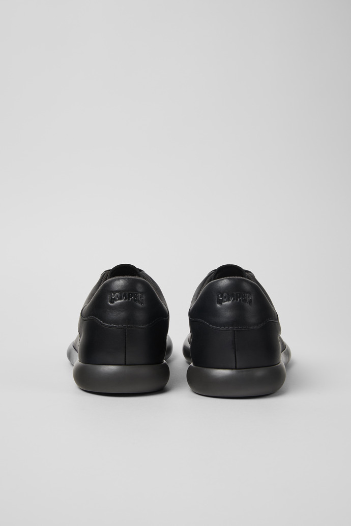 Pelotas Soller Black Leather Sneakers for Men.