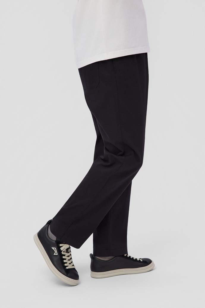 Runner Black Leather and Nubuck Sneakers for Men.