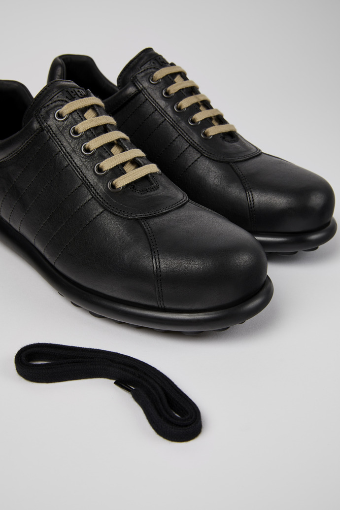 Pelotas Black Vegetable Tanned Leather Shoes for Men.